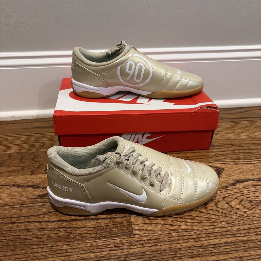 Nike Total 90 Desert Khaki White Green Sports Shoes Men's Size 11 HQ2851-201